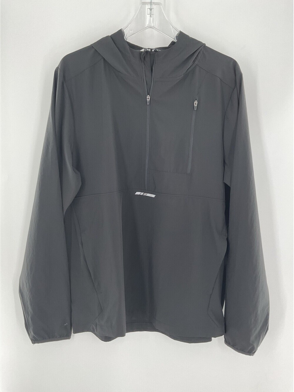 DSG women’s Size Medium Windbreaker Athletic Jacket Black Hooded 1/2 Zip 128